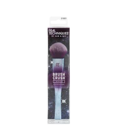 Real Techniques Brush Crush V2: 302 Blush