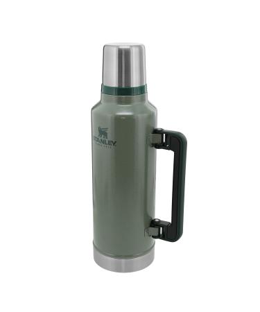 Stanley Classic Legendary Thermos bottle 1.9l - Thermos lasts 45 hours hot or cold - stainless steel thermoskanne - BPA -free - dishwasher -safe - hammertone green 1.9l hammertone green