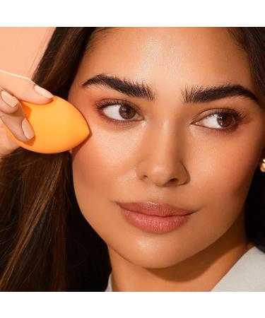 Real Techniques Everyday Essentials 6-Piece Makeup Brush Set with 2 Sponge Blenders - Multiuse Brushes for Eyeshadow, Foundation, Blush, Highlighter, and Concealer - Buy Online on SooperMarket.com