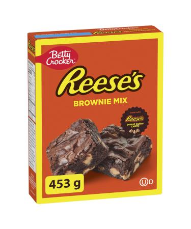 Betty Crocker Reese's Peanut Butter Chocolate Fudge Candy Brownie Mix Made with Reese's Peanut Butter Chips 453 Grams Package of Brownie Mix Baking Mix Tastes Like Homemade Easy To Bake