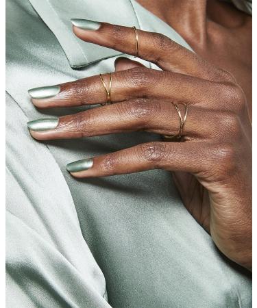 Essie Salon-Quality Sage Green Nail Polish - 8-Free Vegan Winter 2022 Collection Head To Mistletoe 0.46 oz - Shop Internationally - Buy Online on SooperMarket.com