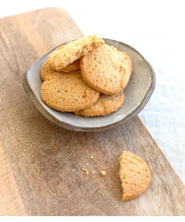 Walker's Gluten Free Pure Butter Chocolate Chip and Ginger & Lemon Shortbread Rounds - 2 x 140 grams - Buy Online on SooperMarket.com