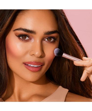 Real Techniques Everyday Essentials 6-Piece Makeup Brush Set with 2 Sponge Blenders - Multiuse Brushes for Eyeshadow, Foundation, Blush, Highlighter, and Concealer - Buy Online on SooperMarket.com