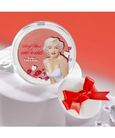 Buy Wet n Wild Marilyn Monroe Icon Diamond Blush Powder | Silky Shimmering Pearls for Rosy Cheeks | Includes Applicator | International Shipping - Buy Online on SooperMarket.com