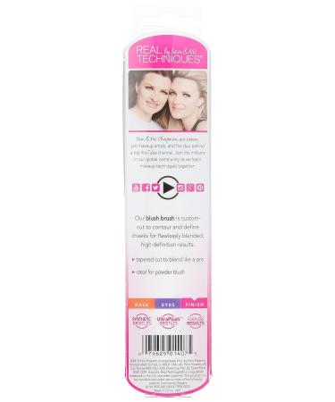 Real Techniques Blush Brush by Samantha Chapman | Cheek Makeup Tool for Flawless Application - International Shipping Available - Buy Online on SooperMarket.com
