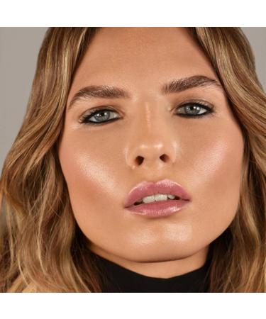 Shop Le Metier De Beaute Colour Core Semi-Opaque Lipstick Versailles - International Shipping Available - Buy Online on SooperMarket.com