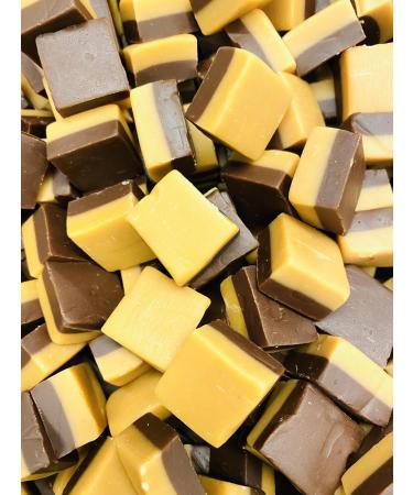 Duo Chocolate and Vanilla Fudge - 500g Gift Pouch - Approx 38 pieces - Suitable For Vegetarians