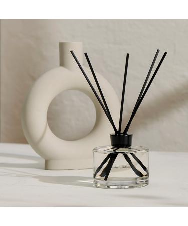 Shop Maison Louis Marie No.04 Bois de Balincourt Diffuser - 8.5 oz/ 250 mL Online - Best Price & International Shipping - Buy Online on SooperMarket.com