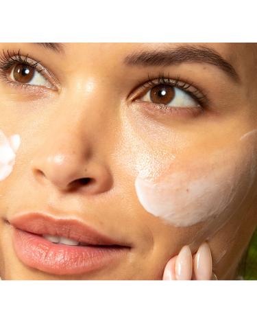 Shop Clarins Hydrating Gentle Foaming Cleanser with Aloe Vera - 4.5 oz / 125 mL Online - Best Price & International Shipping - Buy Online on SooperMarket.com