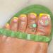Press on Toenails Short Fake Nails White Rose Exquisite Designs Coffin Artificial Toe Nails for Women Stick on Nails With Glue on Toe Nails 24Pcs (Daisy)